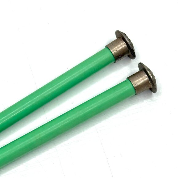 Boye Single Point Classic Knitting Needles Size 11 14" 35cm Made In USA Green - Picture 2 of 3